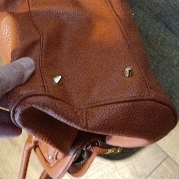 IMAN Tan large 🎒 Bag - Picture 8 of 11